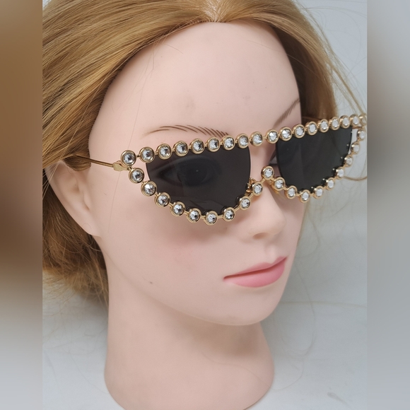 Gucci Hollywood Forever Sunglasses Crystals Gold Cat Eye GG0364S 002 53-18-140 - Picture 8 of 15